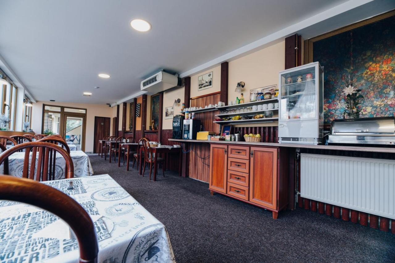 Point Pension-restaurant 3*